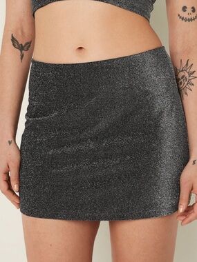 VICTORIA SECERT PINK MINI SWIM SKIRT- BLACK SIZE MEDIUM (NEW WITH TAGS) A